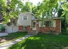 3 bed, 1386 sqft, $2,400 — Photo 1