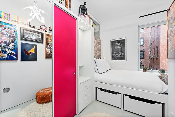 Sold by Compass | media 17