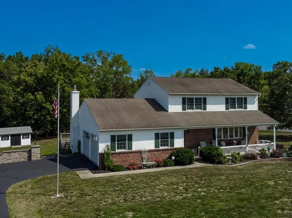 13 Quiet Ct, Gilbertsville, PA 19525