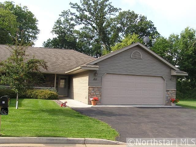 811 Maple Leaf Ct, Saint Croix Falls, WI 54024 | Zillow