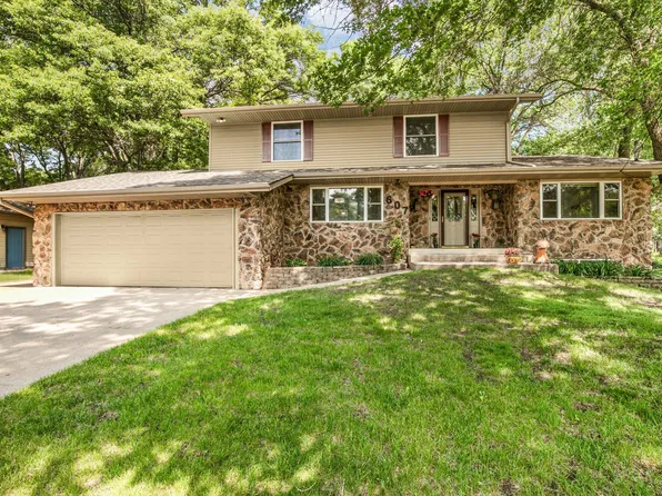 607 2 1/2 St N, Sartell, MN 56377