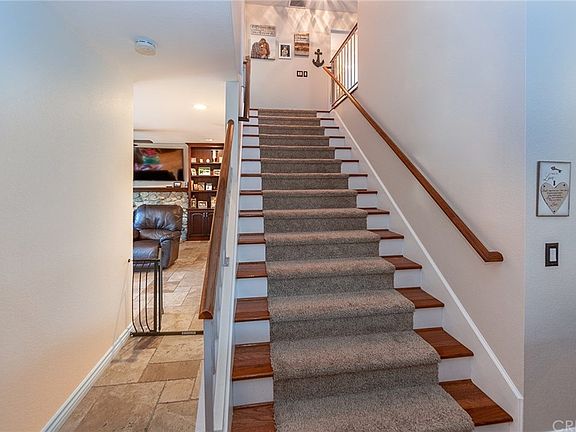 3rd image of 28019 Sturbridge Dr