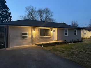 8233 Rising Fawn Dr, Knoxville, TN 37923