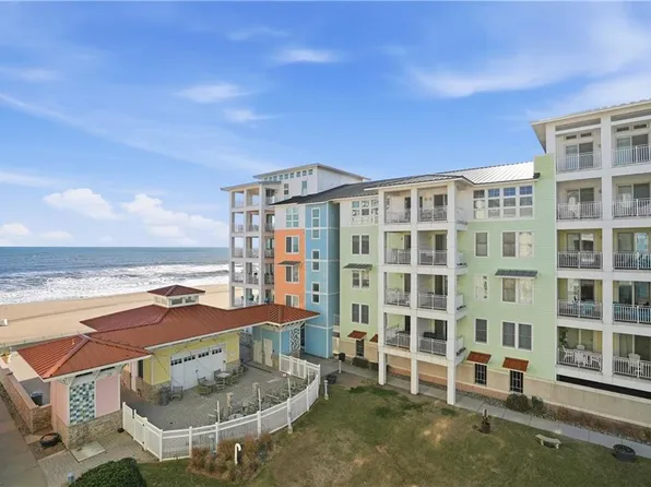 3700 Sandpiper Rd APT 301, Virginia Beach, VA 23456