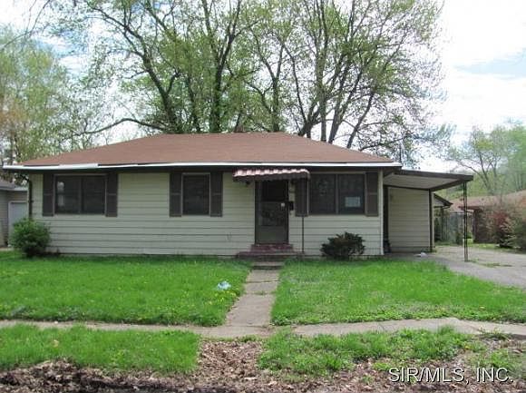 1st image of 1124 Goelz Dr