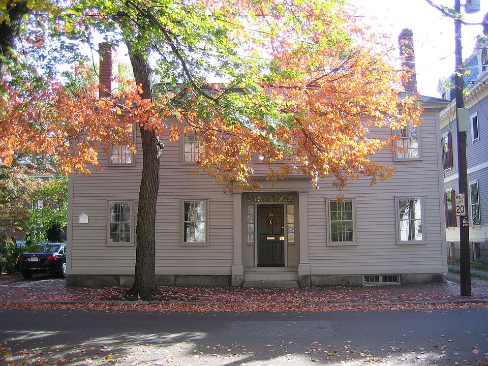 2nd image of 139 Federal St