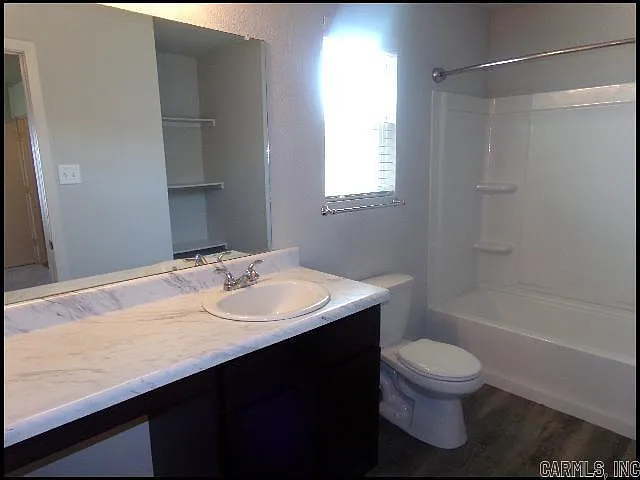 1304 Yarrow Dr — Photo 17