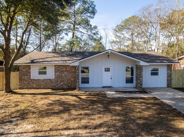 5617 Prince George Dr, Gautier, MS 39553