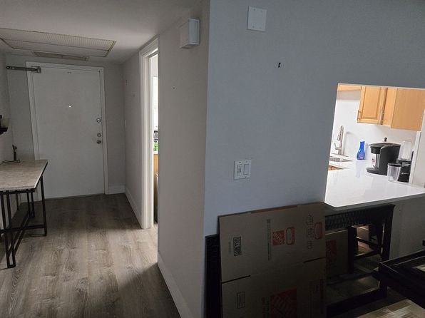 2851 S Palm Aire Dr APT 109