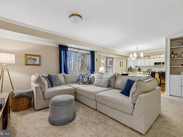 10619 Montrose Ave APT 102, Bethesda, MD 20814
