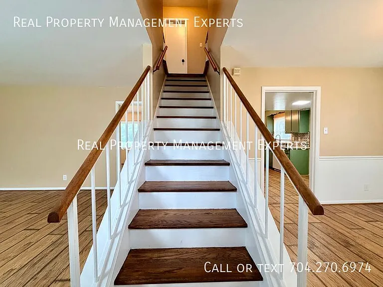 4008 Irvington Dr — Photo 10