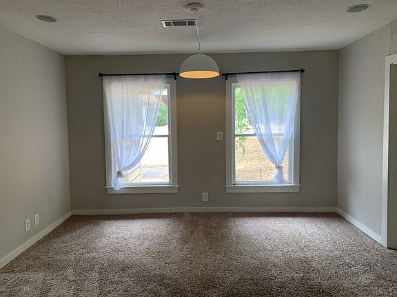 5th image of 2410 Bolivar St