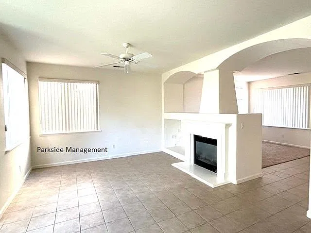 3 bed, 1399 sqft, $2,350 — Photo 4