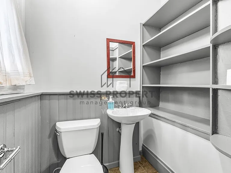 67 E 1st Ave — Photo 13