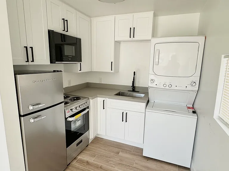 1429 E Osborn Rd #2 — Photo 1