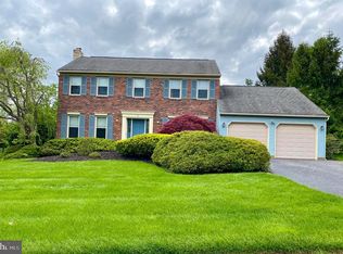 9 Buttercup Ln, Newtown, PA 18940