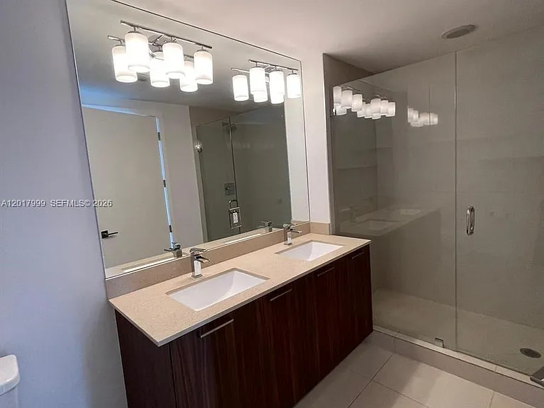 5300 Paseo Dr #604 — Photo 15