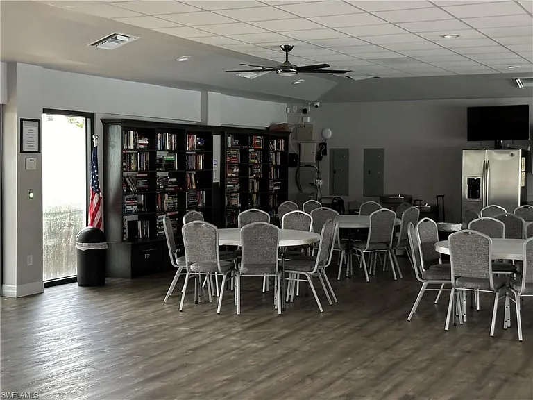 4180 Looking Glass Ln #4104 — Photo 31