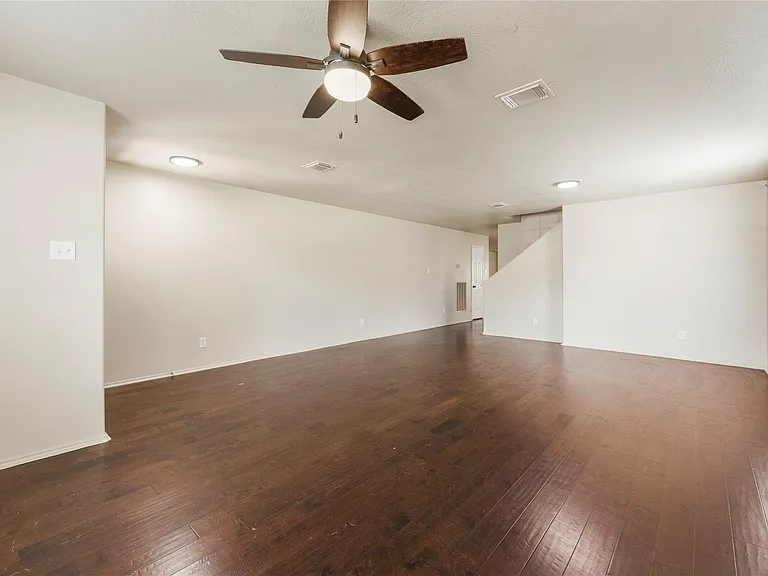 19526 Cliffsage Ct — Photo 4