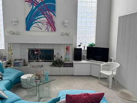 2910 W Bay Villa Ave — Photo 12
