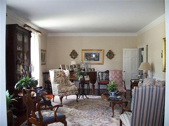 2nd image of 3126 Montpelier Dr