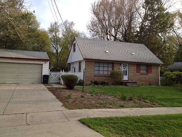 1st image of 1639 E Linden St