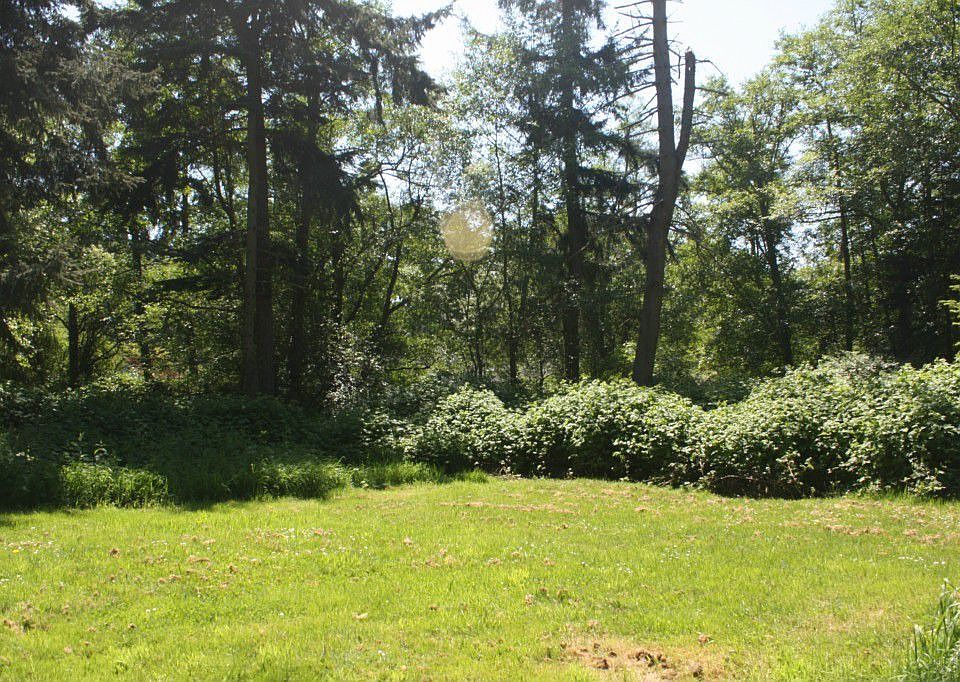 2nd image of 1471 Swantown Rd