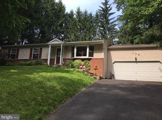 135 Brookside Dr, Feasterville Trevose, PA 19053