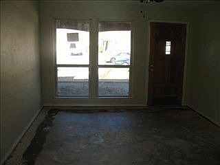 1st image of 2910 Windmill Ln