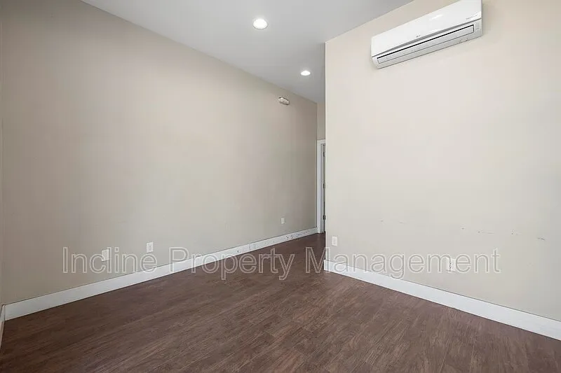 Studio, 1306 sqft, $1,500 — Photo 2