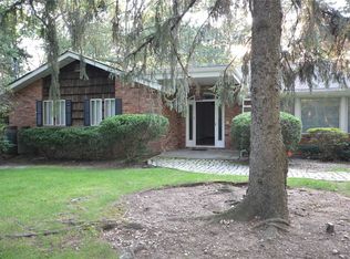 1910 Route 106, Muttontown, NY 11791