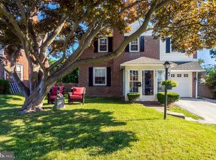 605 Willowbrook Rd, Havertown, PA 19083