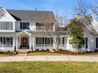 1 Wilson Ridge Ct, Chesterfield, MO 63005