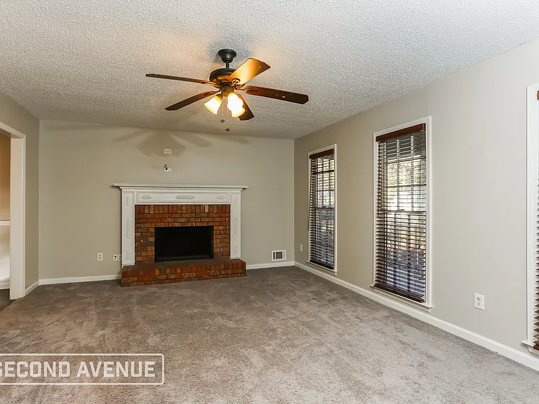 654 Ladora Dr — Photo 9