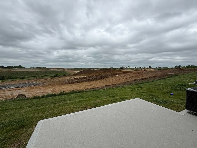 7020 Caravan Dr — Photo 17