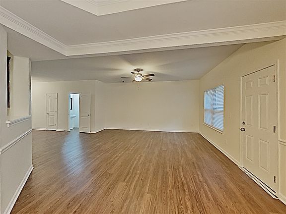 3rd image of 311 Alcovy Way