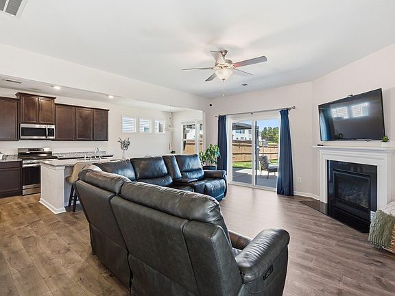 4th image of 108 Ashborne Ln