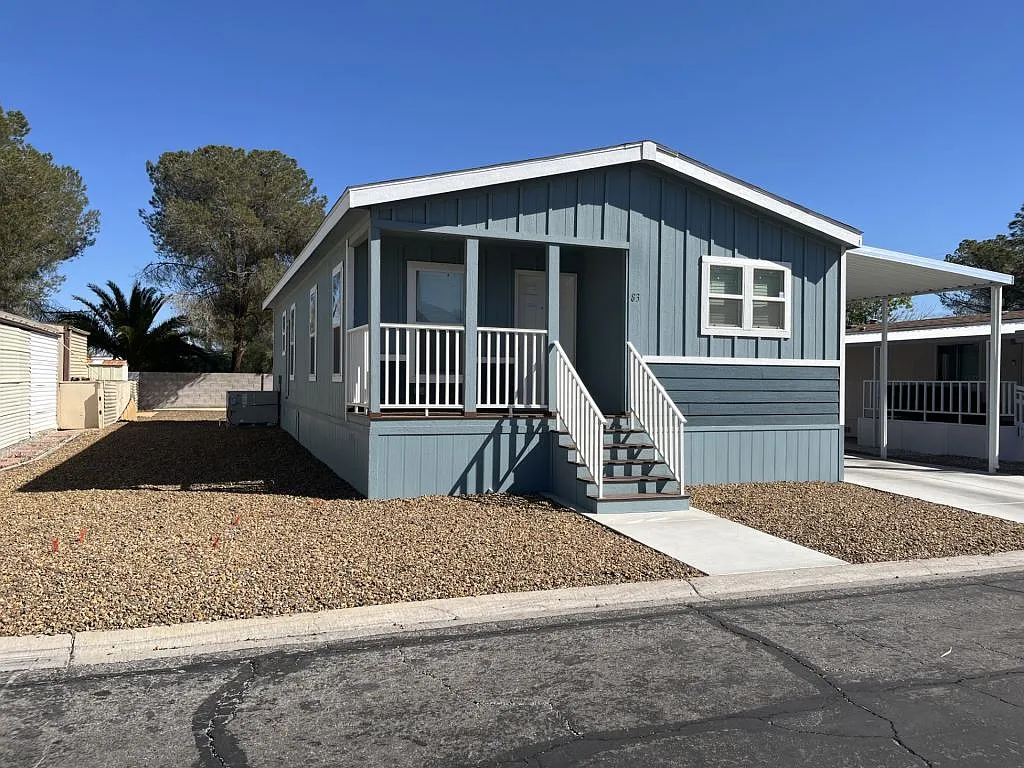 2 bed, 2.0 bath, 1123 sqft, $1,299 — Photo 2