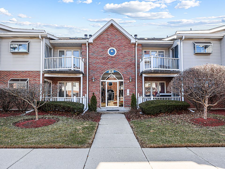 1st image of 1226 Chalet Rd #2-102