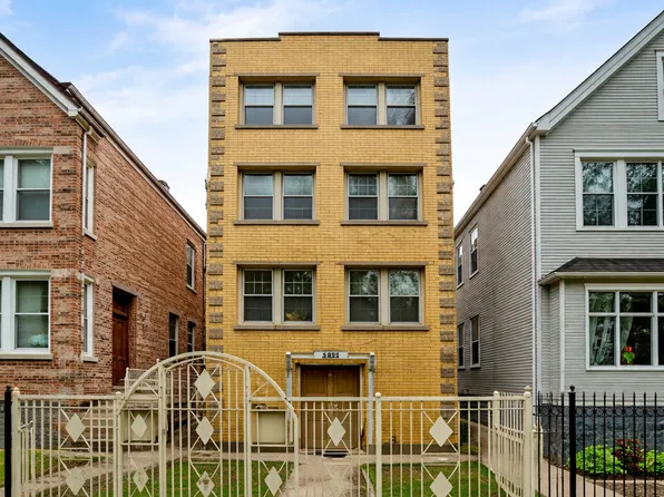 2832 N Mozart St, Chicago, IL 60618