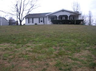 885 Dark Hollow Rd, Irvine, KY 40336