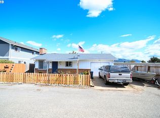 316 Matot St, Brookings, OR 97415