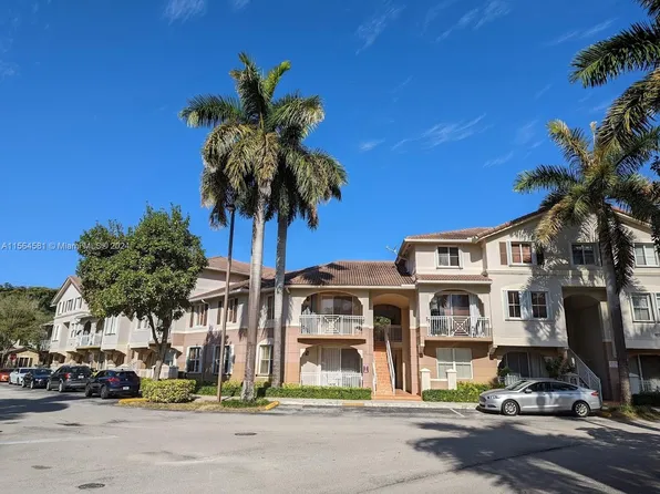 8964 W Flagler St APT 210, Miami, FL 33174