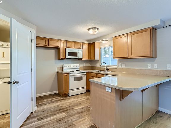 Kitchen>
