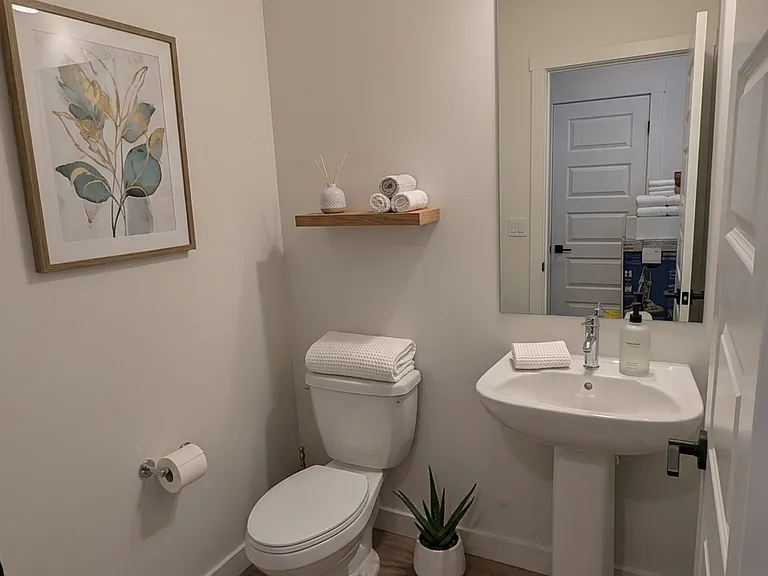 57 Silverton Glen Gate SW #57 — Photo 6