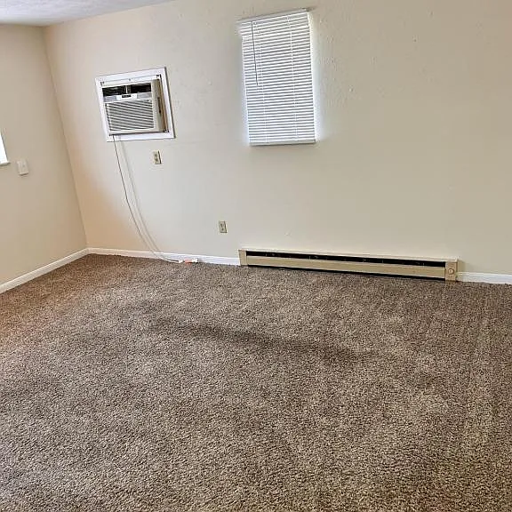 211 Dodge Dr — Photo 4