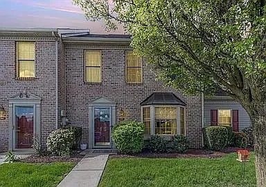 459 Stonehedge Ln — Photo 22