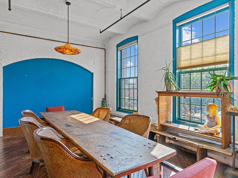 532 Kinsley Ave #205 — Photo 8