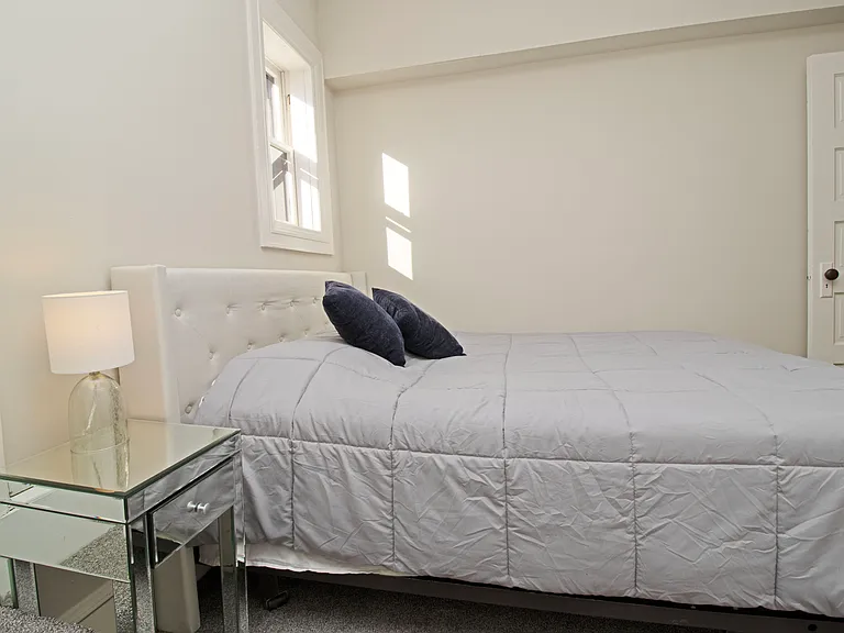 598 Summit Ave #3 — Photo 14