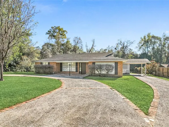 306 Peachtree Dr, Bogalusa, LA 70427